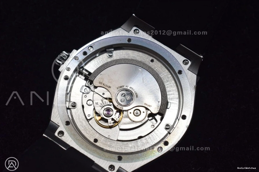 SS Overseas Dial Strap Black 8F 932 SportInspired Maker Black on Rubber 0119